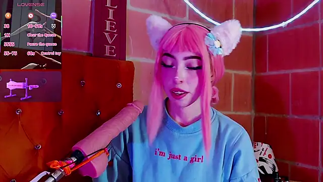 Snapshot of Yennastone chatting on 22, 10, 2025 Yennastone online show from 22, 10, 2025