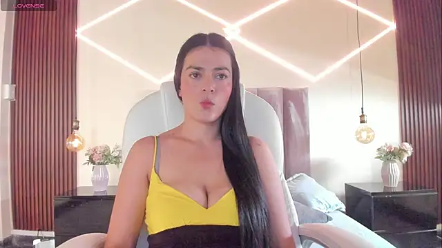 BellaClaiir online show from 16, 12, 2025