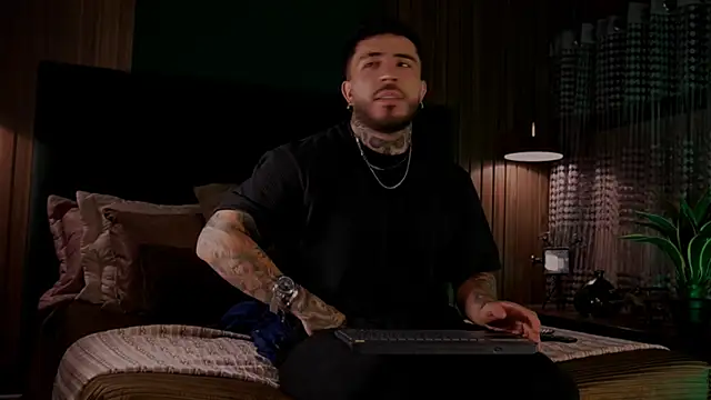 LeoSalvatore  online show from 27, 2, 2025