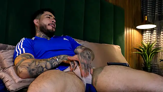 LeoSalvatore  online show from 12, 3, 2025