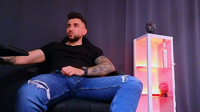 MightyAaron66 online show from 12, 3, 2025