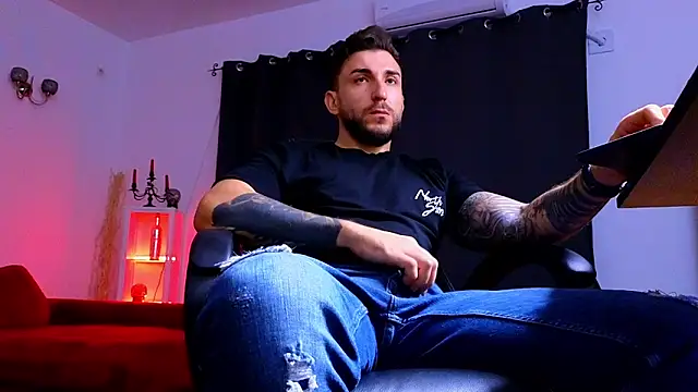 MightyAaron66 online show from 10, 9, 2025