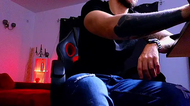 MightyAaron66 online show from 12, 9, 2025