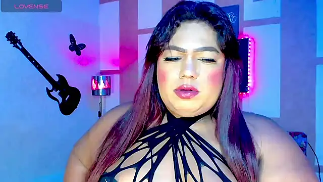 Snapshot of OpraxBellinda chatting on 7, 6, 2026 OpraxBellinda online show from 7, 6, 2026