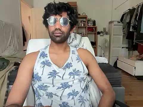 Snapshot of dominanthubby chatting on 12, 6, 2026 dominanthubby online show from 12, 6, 2026