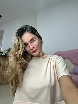 cuteluci  online show from 30, 6, 2026