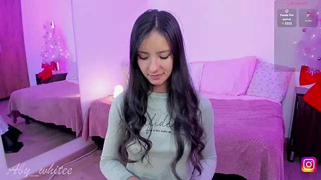 AbyWhitee online show from 10, 1, 2025