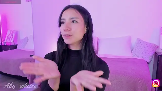 AbyWhitee online show from 4, 2, 2025