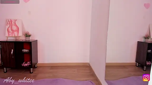 AbyWhitee online show from 24, 9, 2025