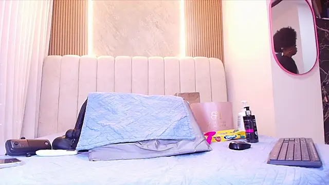 kata hazel online show from 21, 4, 2026