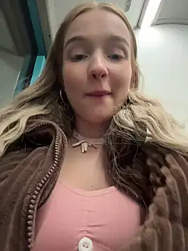 Baby Tiny online show from 31, 12, 2024