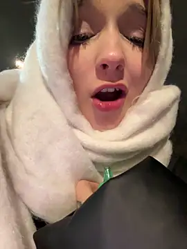 Baby Tiny online show from 26, 1, 2025