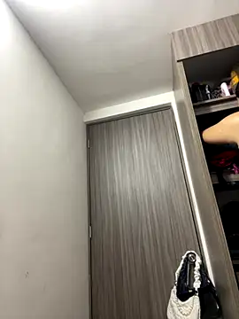 karla nill online show from 13, 10, 2025