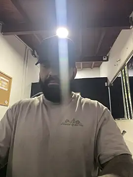 Snapshot of Lyon_vach chatting on 4, 5, 2026 Lyon vach online show from 4, 5, 2026