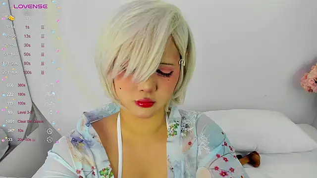 NanaOsaky online show from 4, 2, 2025