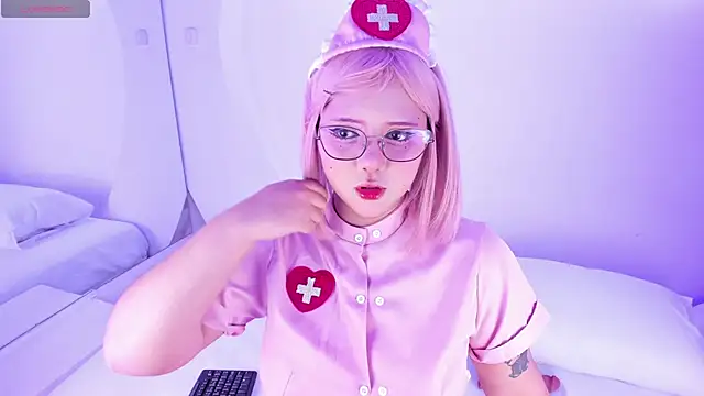 NanaOsaky online show from 12, 9, 2025