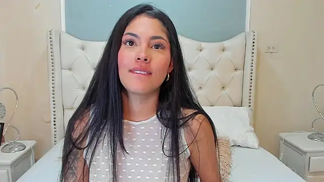 Snapshot of Mia_Elowen chatting on 10, 2, 2025 Mia Elowen online show from 10, 2, 2025