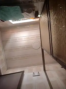 LaurenWelly  online show from 25, 4, 2026