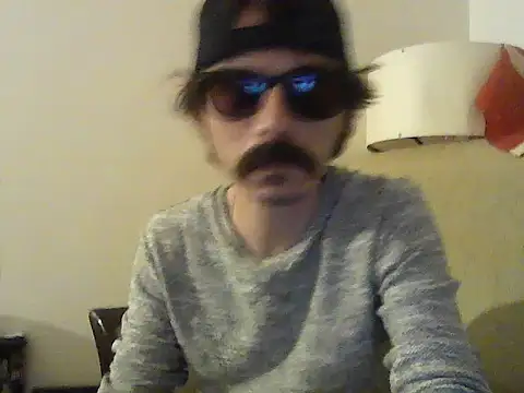 Snapshot of kallaviz chatting on 8, 5, 2026 kallaviz online show from 8, 5, 2026