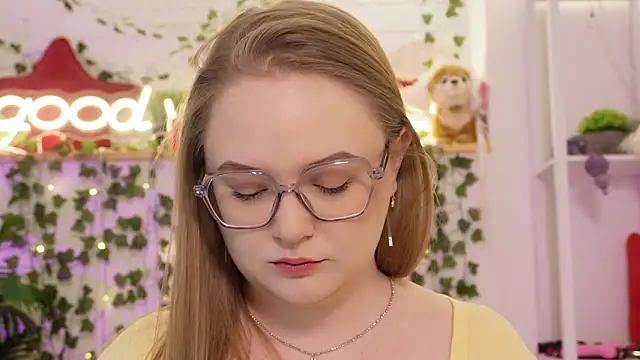 MonicaAsis online show from 5, 2, 2026