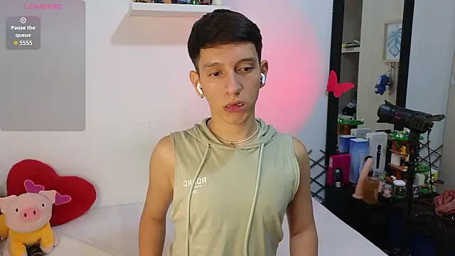 Snapshot of milky__boy_ chatting on 4, 2, 2026 milky boy online show from 4, 2, 2026