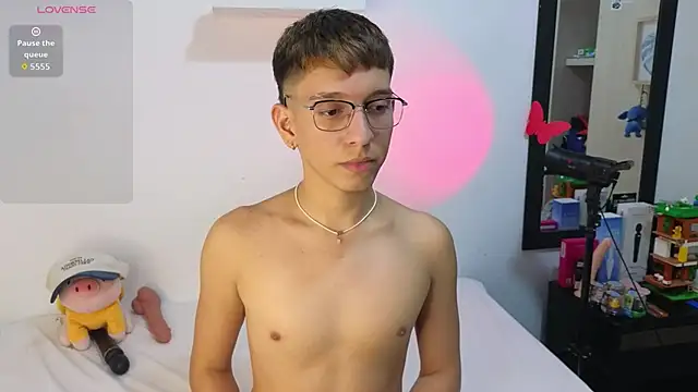 milky  boy  online show from 8, 6, 2026