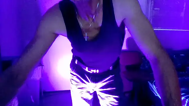 Snapshot of brunoguunot chatting on 6, 11, 2025 brunoguunot online show from 6, 11, 2025