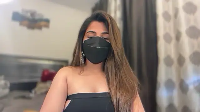 Hotty-Sana online show from 26, 4, 2026