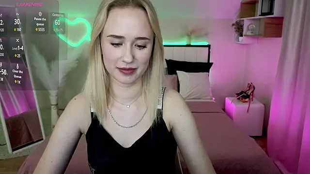 SashaBrooks online show from 4, 2, 2025