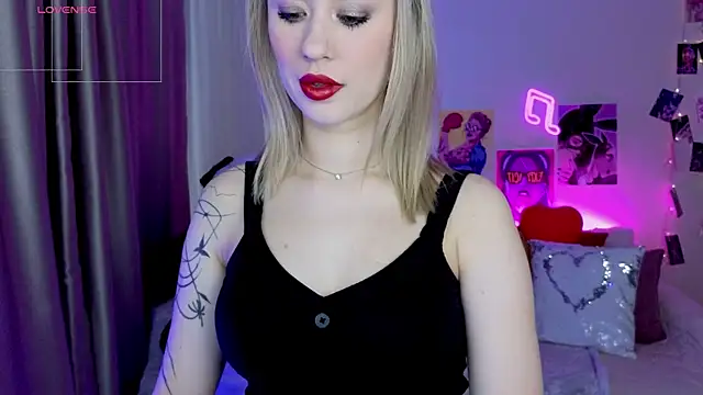 SashaBrooks online show from 25, 4, 2026