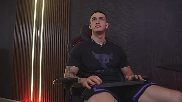 JacksonOlsenn online show from 28, 4, 2026