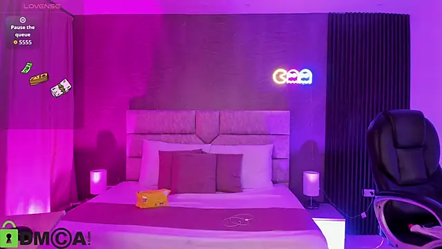 Cristal  adams online show from 24, 9, 2025