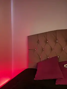 NINA 18 YEARS online show from 19, 9, 2025