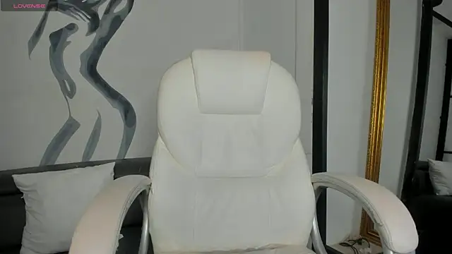 TinaJonnes  online show from 14, 2, 2025