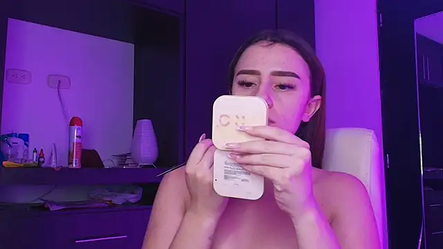 Snapshot of TinaJonnes_ chatting on 18, 5, 2026 TinaJonnes online show from 18, 5, 2026