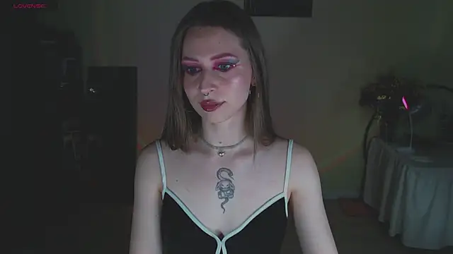 OaklynDobson online show from 28, 7, 2026