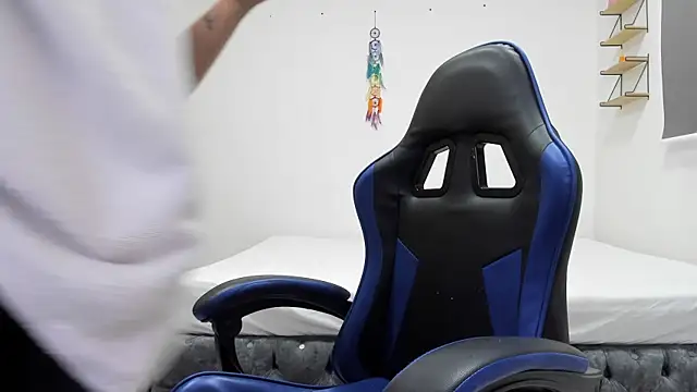 Samanthagax online show from 15, 12, 2025