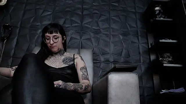 Snapshot of Agata_Darkness chatting on 20, 12, 2025 Agata Darkness online show from 20, 12, 2025