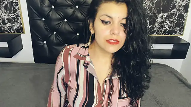 scarlett w0lf online show from 5, 2, 2025