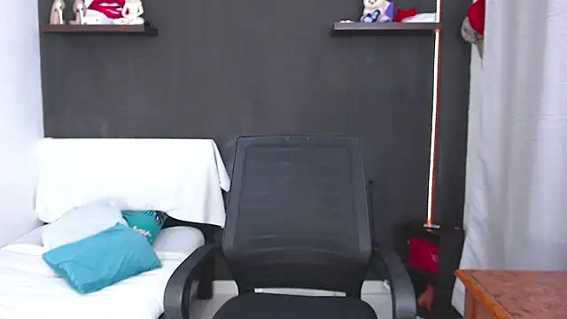 SusanLeroy online show from 15, 4, 2026