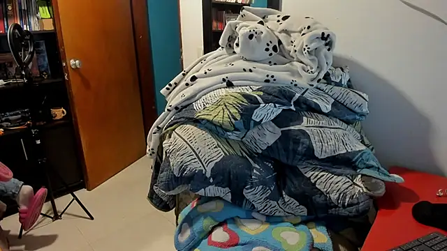 peanut tangerine online show from 10, 9, 2025