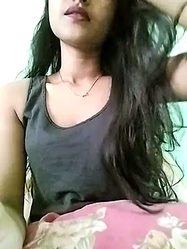 MISSQUEEN48 online show from 24, 2, 2025