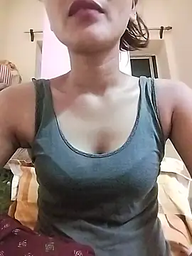 MISSQUEEN48 online show from 14, 7, 2026
