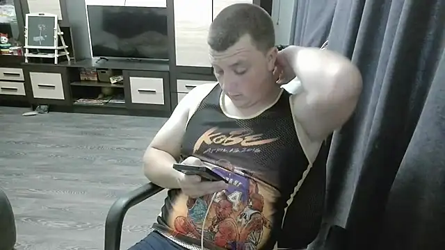 Snapshot of gamblingbum chatting on 4, 6, 2026 gamblingbum online show from 4, 6, 2026
