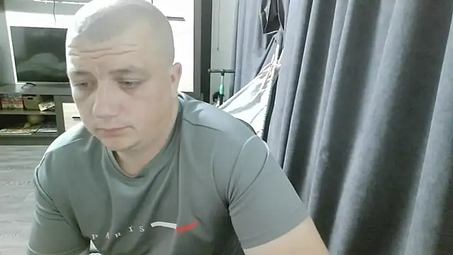 Snapshot of gamblingbum chatting on 7, 6, 2026 gamblingbum online show from 7, 6, 2026