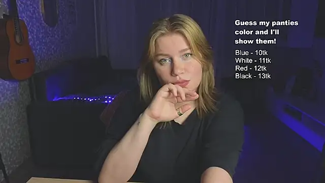 Kira Citro online show from 13, 9, 2025