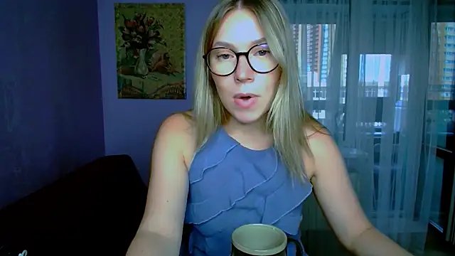 TaylorBre online show from 10, 9, 2025