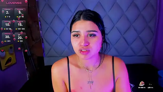 venusowen  online show from 9, 9, 2025