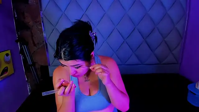 venusowen  online show from 11, 9, 2025