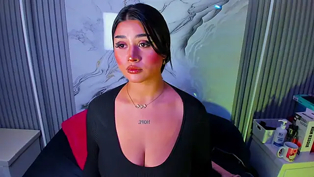 venusowen  online show from 28, 7, 2026